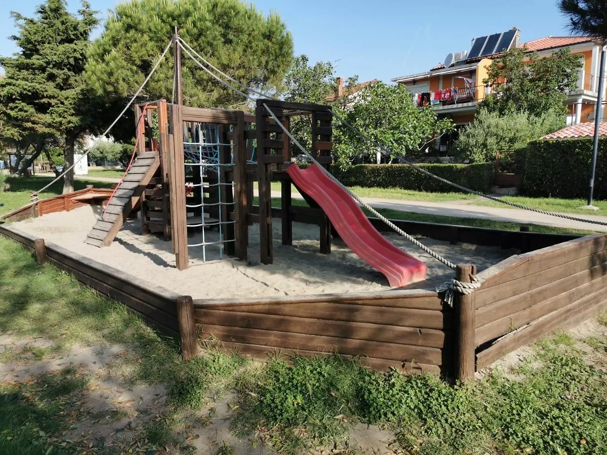 Aria Deluxe Superior 5 Star Apartment, Your Piece Of Heaven By The Sea & Park, With Sea & Park View Novigrad  Apartment