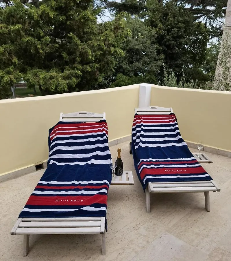 Aria Deluxe Superior 5 Star Apartment, Your Piece Of Heaven By The Sea & Park, With Sea & Park View Novigrad  Apartment Novigrad (Istria)