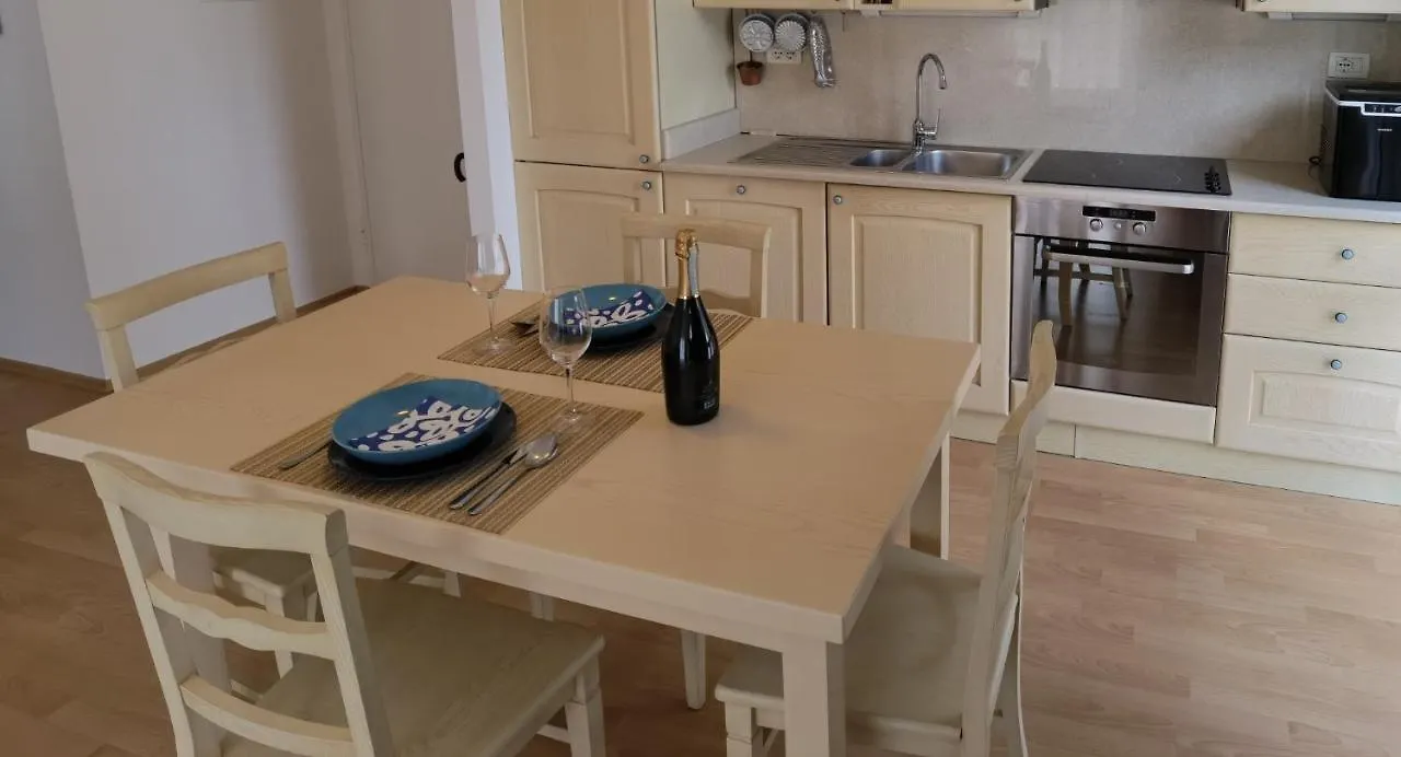 Aria Deluxe Superior 5 Star Apartment, Your Piece Of Heaven By The Sea & Park, With Sea & Park View Novigrad