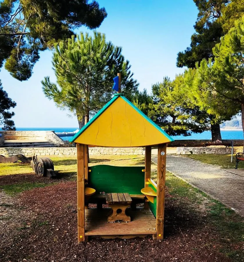 Aria Deluxe Superior 5 Star Apartment, Your Piece Of Heaven By The Sea & Park, With Sea & Park View Novigrad  Croatia